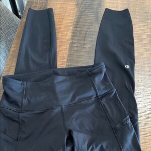 Black Leggings with Logo- lulu lemon